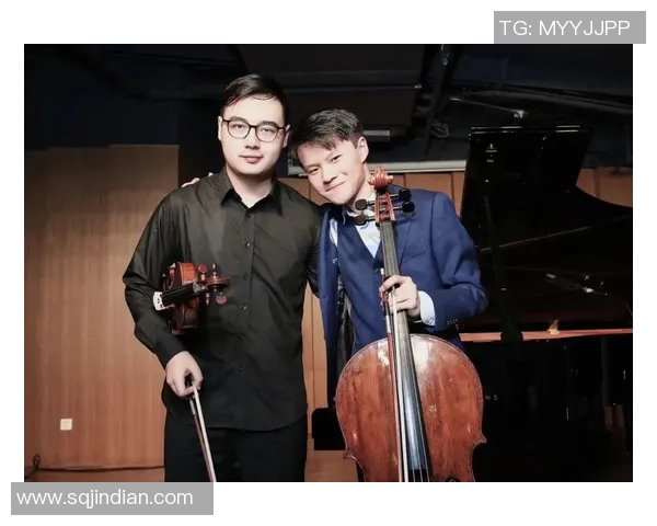 罗凯文的成长之路：从平凡少年到耀眼明星的蜕变历程